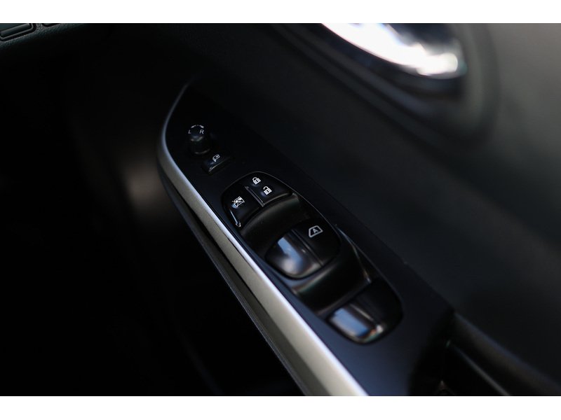 Used Nissan Navara 2016 for sale - 77976821: Photo 28