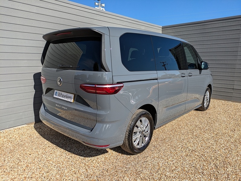 Used Volkswagen Multivan 2022 for sale - 76036686: Photo 3