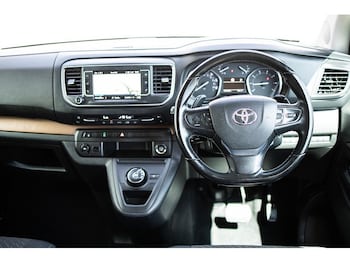 Used Toyota PROACE CITY Verso 2019 for sale - 79266135: Photo