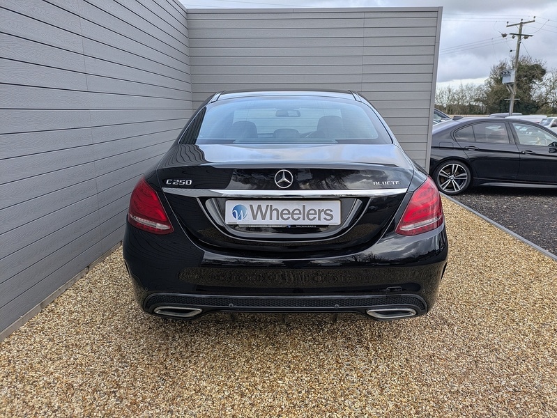 Used Mercedes-Benz C Class 2014 for sale - 76570680: Photo 8