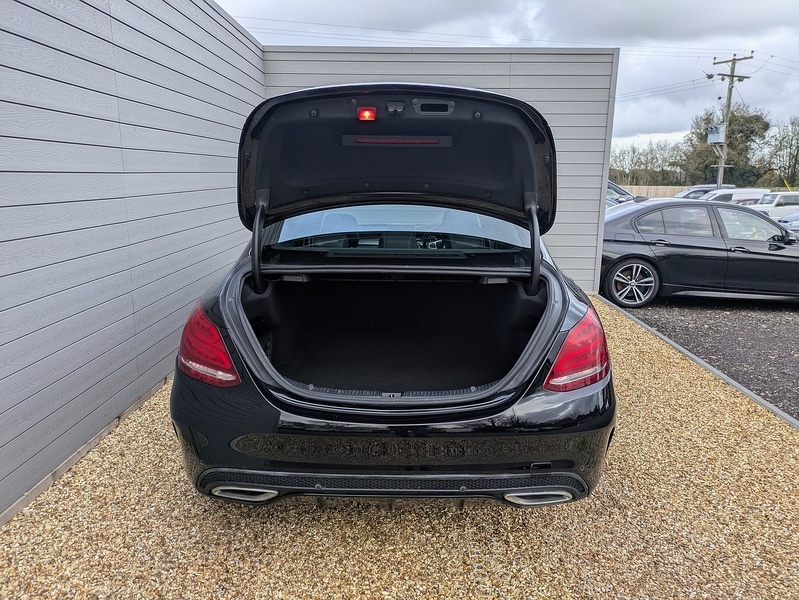 Used Mercedes-Benz C Class 2014 for sale - 76570680: Photo 9