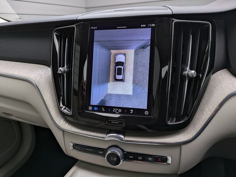 Used Volvo XC60 2023 for sale - 76392260: Photo 16