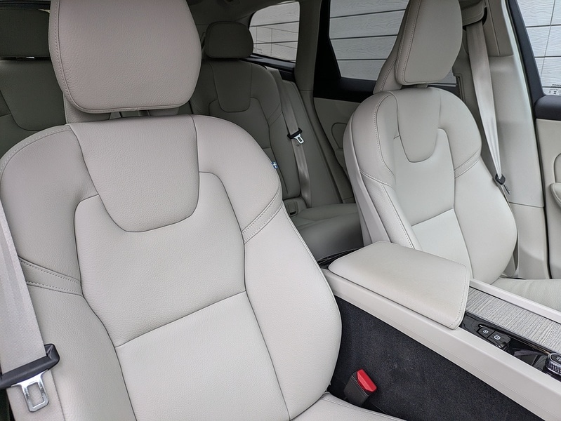 Used Volvo XC60 2023 for sale - 76392260: Photo 22