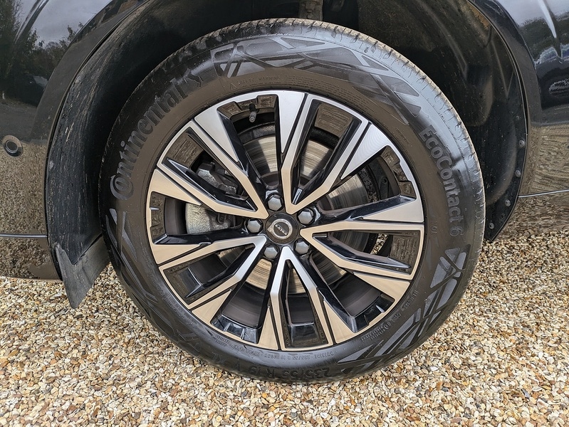 Used Volvo XC60 2023 for sale - 76392260: Photo 9