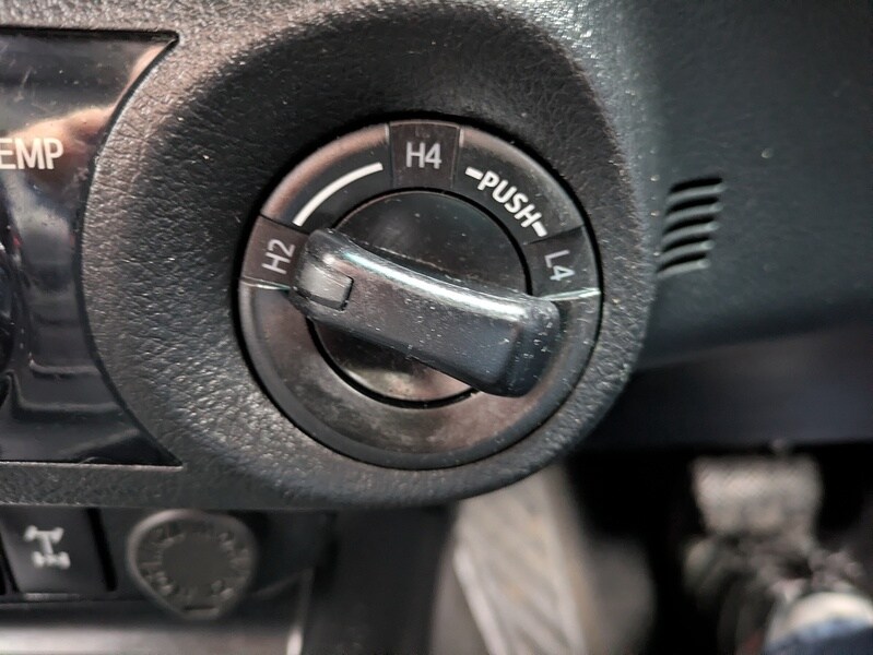 Used Toyota Hilux 2018 for sale - 77502634: Photo 25