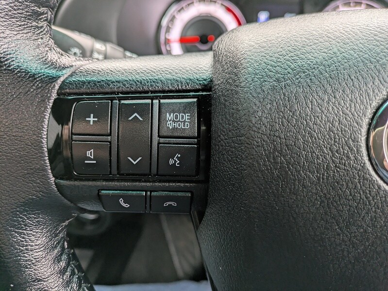 Used Toyota Hilux 2018 for sale - 77502634: Photo 31