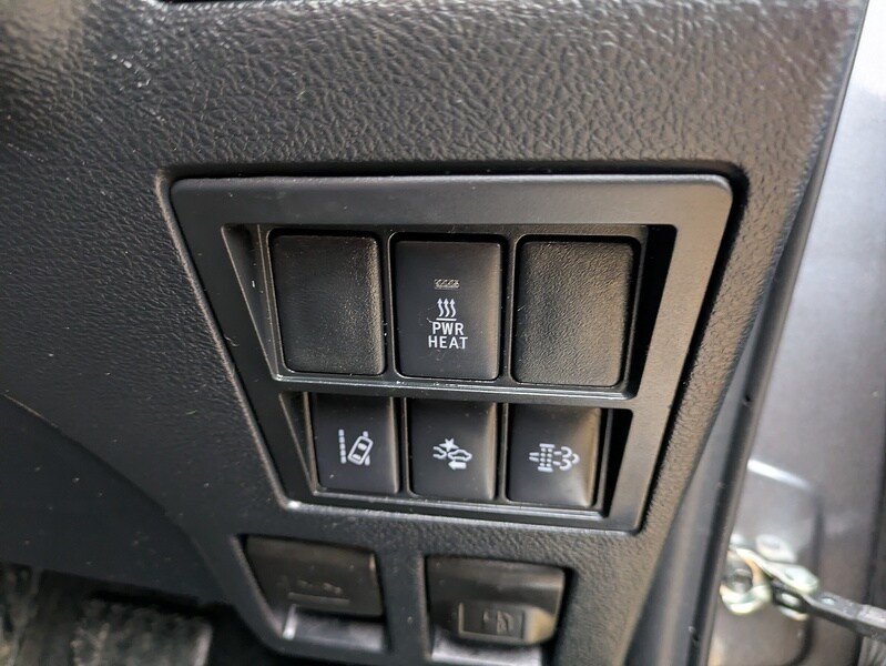 Used Toyota Hilux 2018 for sale - 77502634: Photo 33