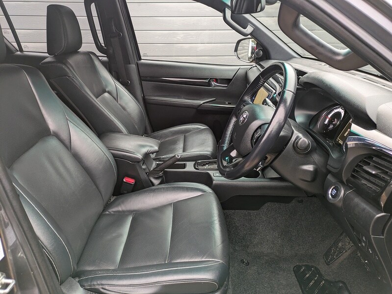 Used Toyota Hilux 2018 for sale - 77502634: Photo 35