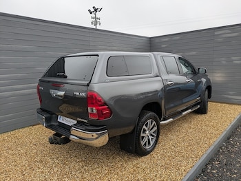 Used Toyota Hilux 2018 for sale - 77502634: Photo