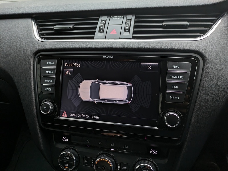 Used Skoda Octavia 2013 for sale - 76454856: Photo 15