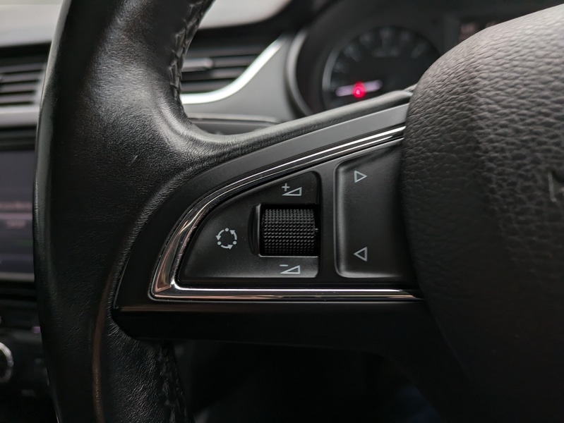 Used Skoda Octavia 2013 for sale - 76454856: Photo 18