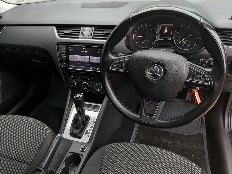 Used Skoda Octavia 2013 for sale - 76454856: Photo 2