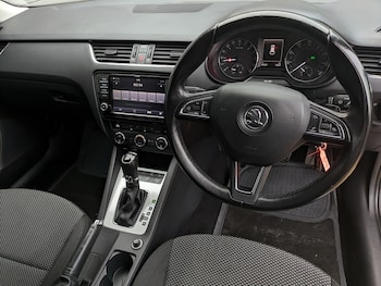 Used Skoda Octavia 2013 for sale - 76454856: Photo