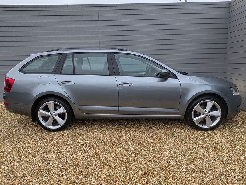 Used Skoda Octavia 2013 for sale - 76454856: Photo 6