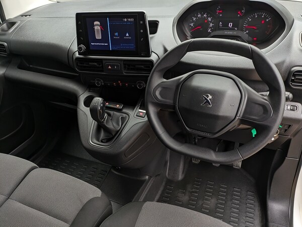 Used Peugeot Partner 2020 for sale - 75986758: Photo 2