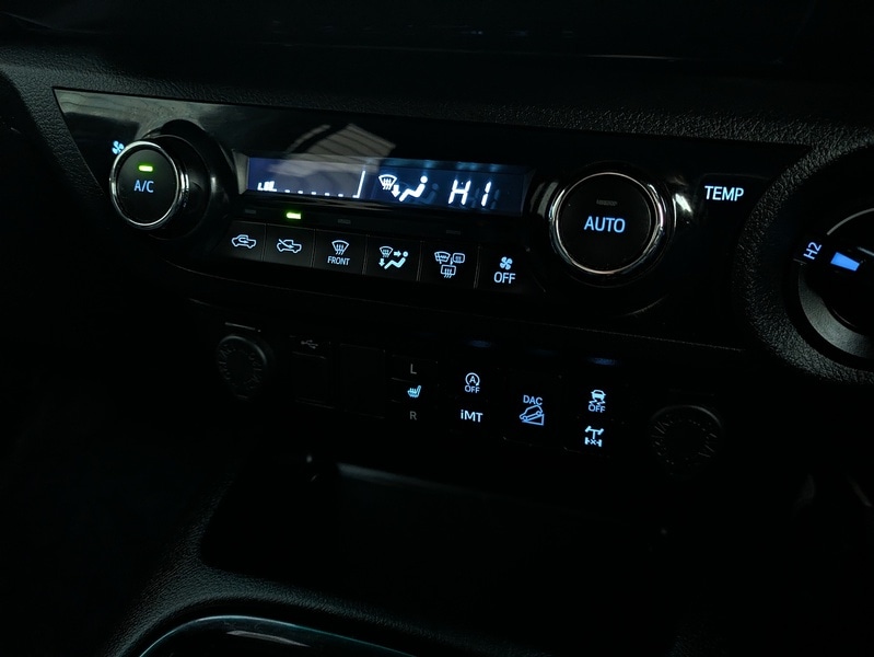 Used Toyota Hilux 2021 for sale - 76859844: Photo 13