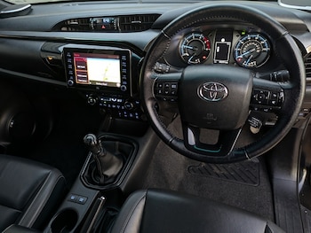 Used Toyota Hilux 2021 for sale - 76859844: Photo
