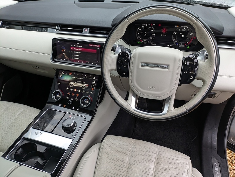 Used Land Rover Range Rover Velar 2017 for sale - 77418324: Photo 2