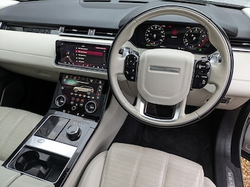 Used Land Rover Range Rover Velar 2017 for sale - 77418324: Photo