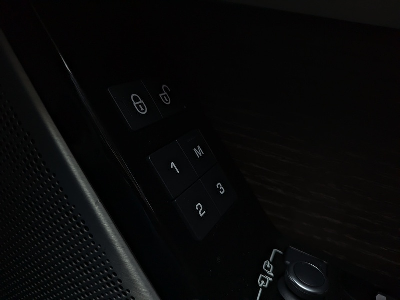 Used Land Rover Range Rover Velar 2017 for sale - 77418324: Photo 32