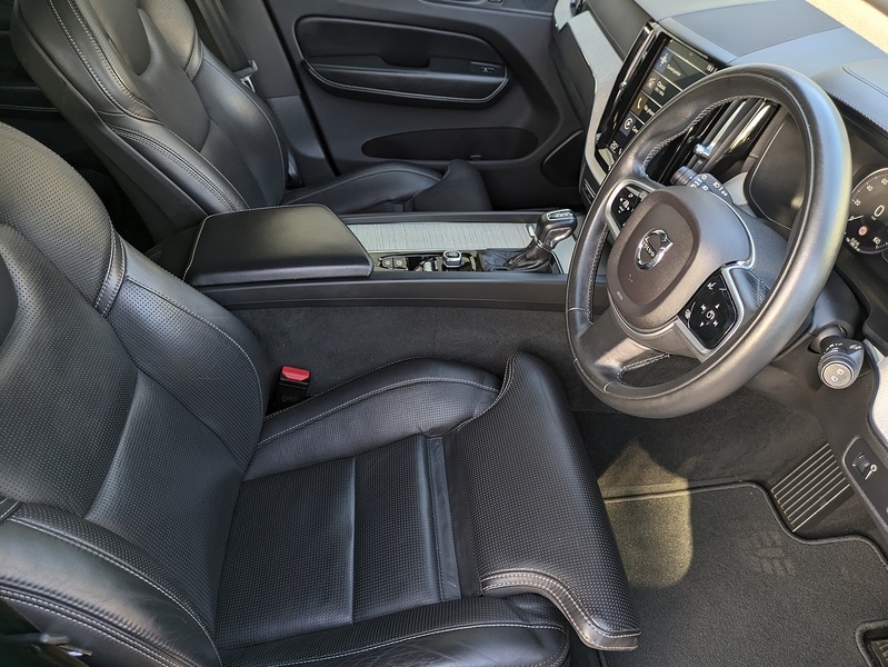 Used Volvo XC60 2018 for sale - 76396520: Photo 11