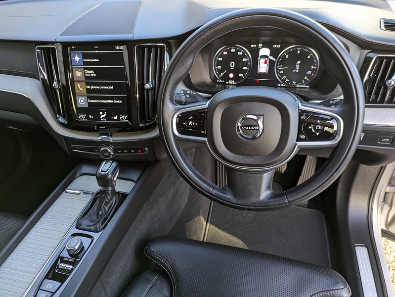 Used Volvo XC60 2018 for sale - 76396520: Photo 12