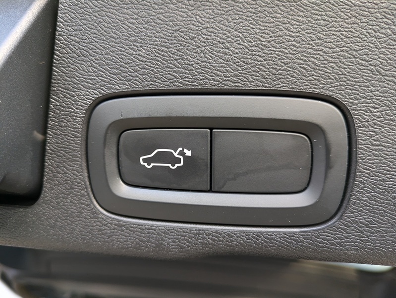 Used Volvo XC60 2018 for sale - 76396520: Photo 24