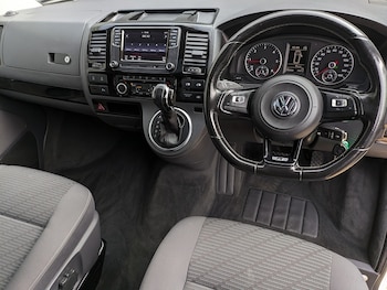 Used Volkswagen Caravelle 2015 for sale - 76392257: Photo