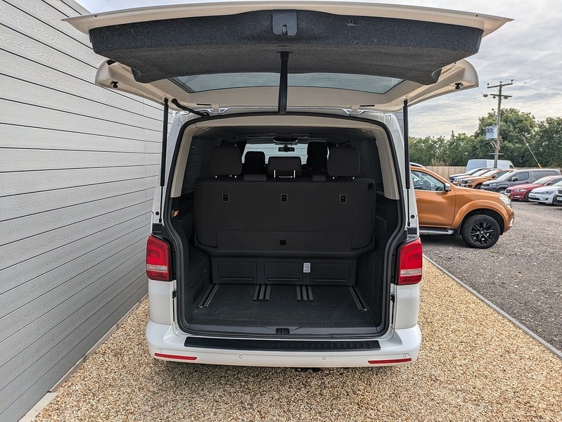 Used Volkswagen Caravelle 2015 for sale - 76392257: Photo 8