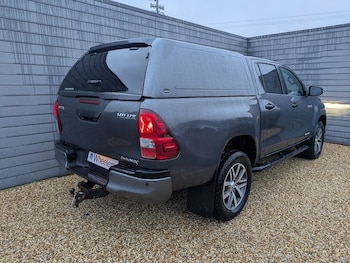 Used Toyota Hilux 2020 for sale - 77543653: Photo