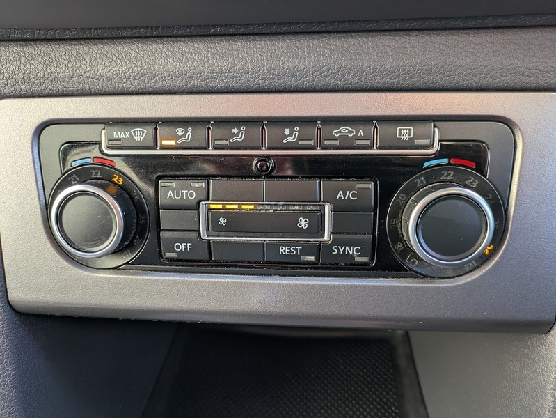 Used Volkswagen Amarok 2015 for sale - 76778032: Photo 14