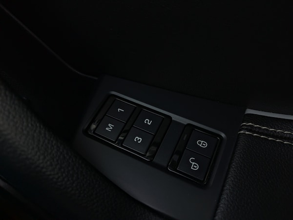 Used Jaguar F-Pace 2018 for sale - 76292146: Photo 21