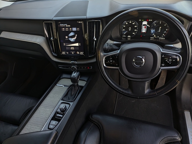 Used Volvo XC60 2017 for sale - 76643057: Photo 10