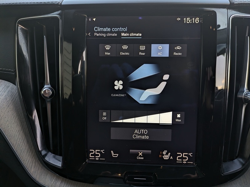 Used Volvo XC60 2017 for sale - 76643057: Photo 13