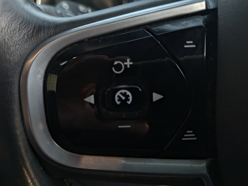 Used Volvo XC60 2017 for sale - 76643057: Photo 15