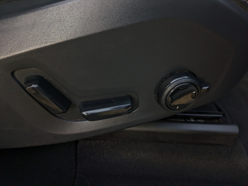 Used Volvo XC60 2017 for sale - 76643057: Photo 18