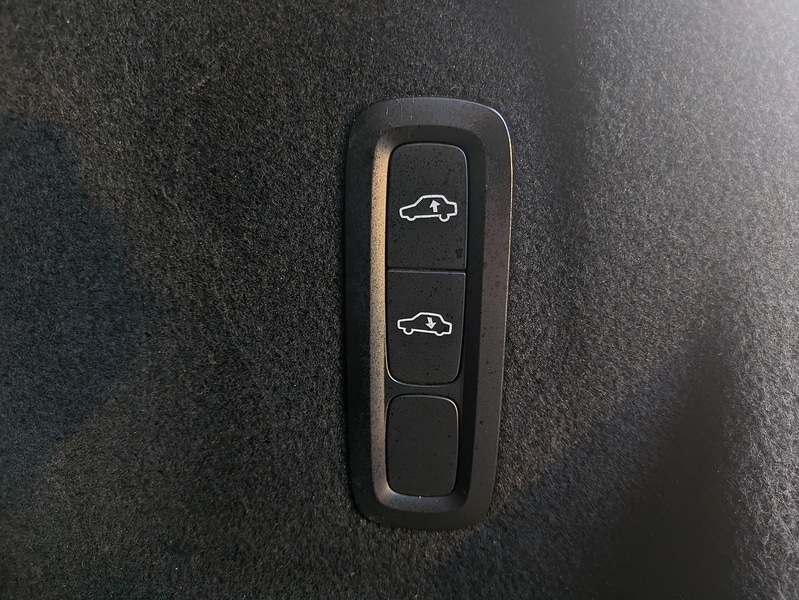 Used Volvo XC60 2017 for sale - 76643057: Photo 19