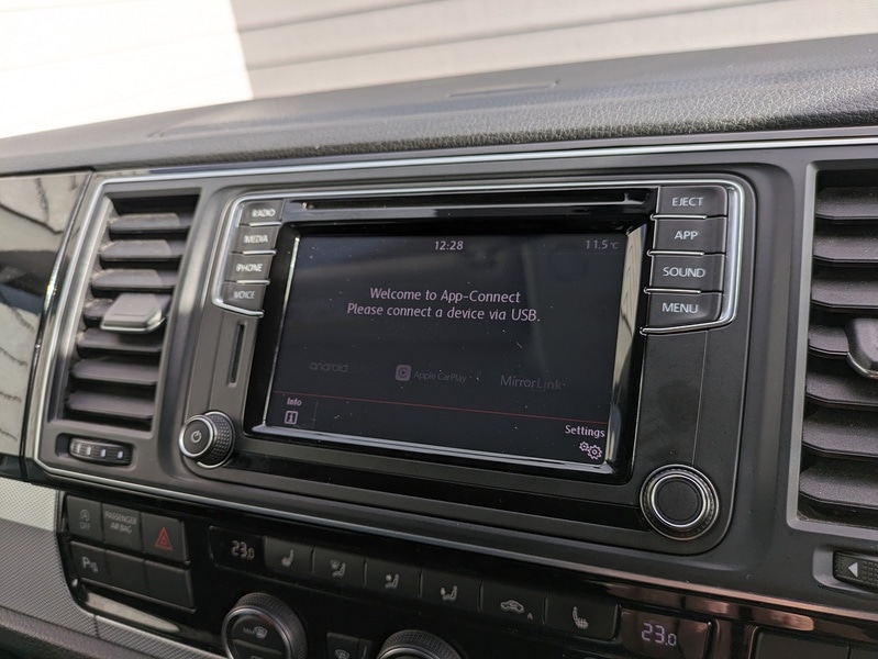 Used Volkswagen Caravelle 2018 for sale - 76346046: Photo 16