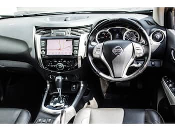 Used Nissan Navara 2019 for sale - 79582405: Photo