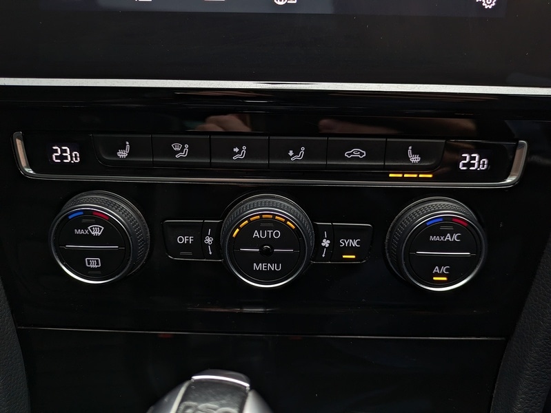 Used Volkswagen Golf 2019 for sale - 76536253: Photo 15