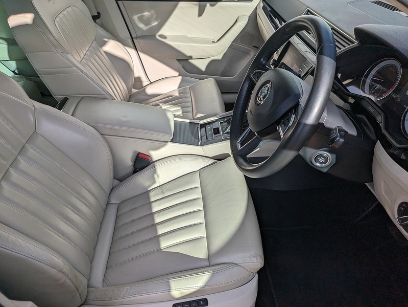 Used Skoda Superb 2017 for sale - 76341113: Photo 11