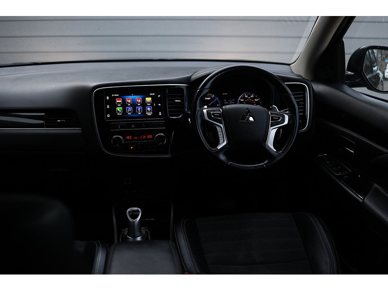 Used Mitsubishi Outlander for sale - 77880669: Photo 2