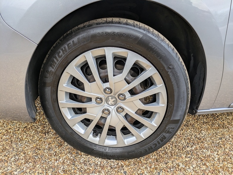 Used Peugeot Traveller 2020 for sale - 76725145: Photo 9