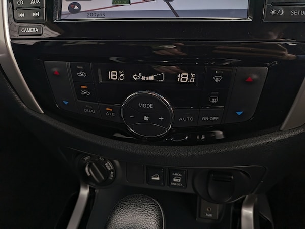 Used Nissan Navara 2017 for sale - 76197283: Photo 14