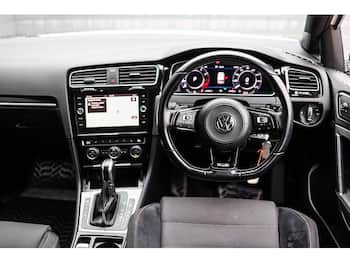 Used Volkswagen Golf 2019 for sale - 79705134: Photo