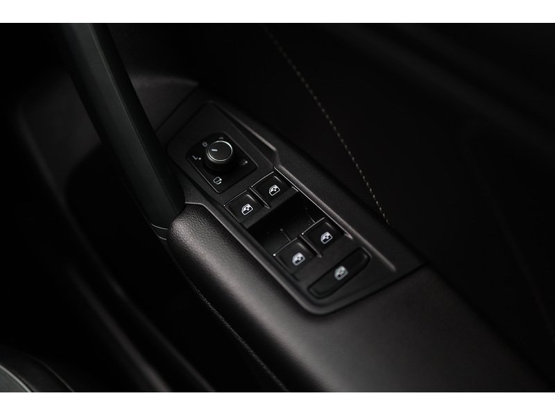 Used Volkswagen Tiguan 2021 for sale - 78003938: Photo 32