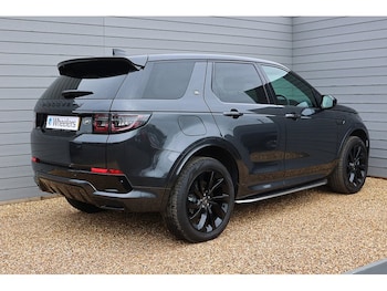 Used Land Rover Discovery Sport 2023 for sale - 77902508: Photo