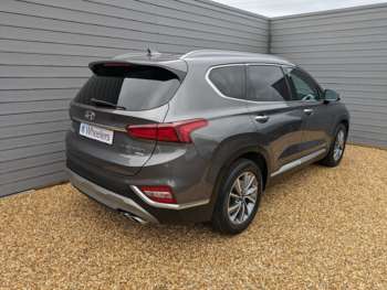 Used Hyundai Santa Fe 2019 for sale - 74773064: Photo