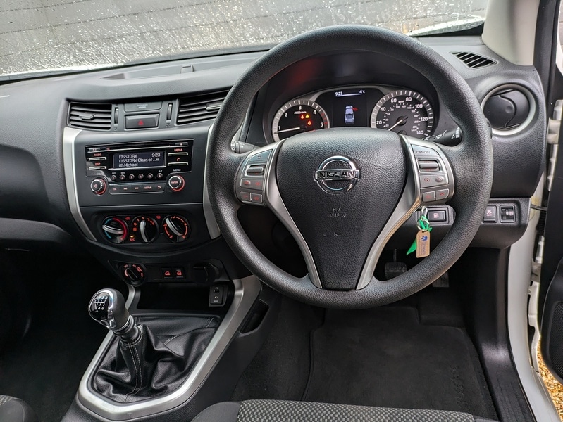 Used Nissan Navara 2021 for sale - 77437776: Photo 2