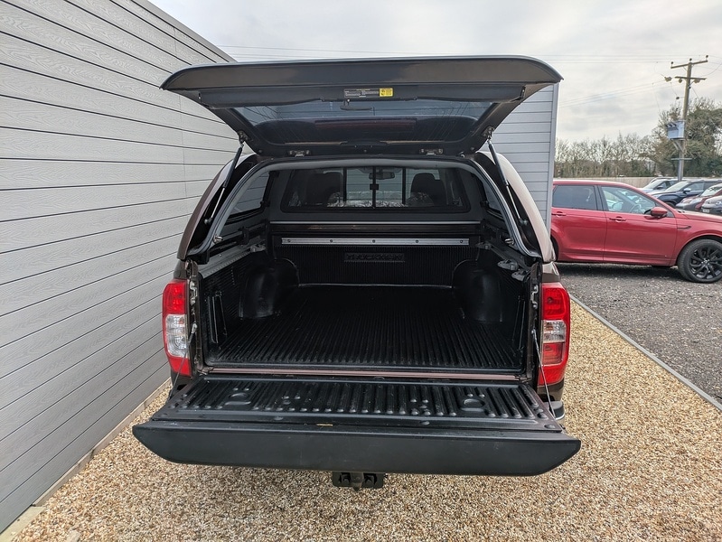 Used Nissan Navara 2018 for sale - 77716190: Photo 10